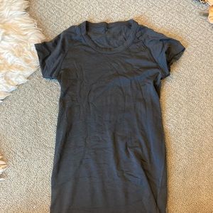 Black lulu top size 4 in black